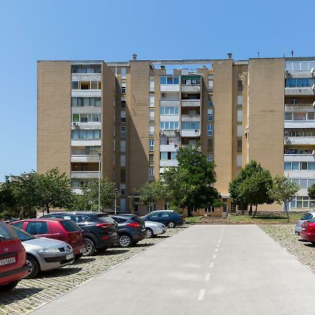 Apartment Lory'S Place Pula Exteriör bild